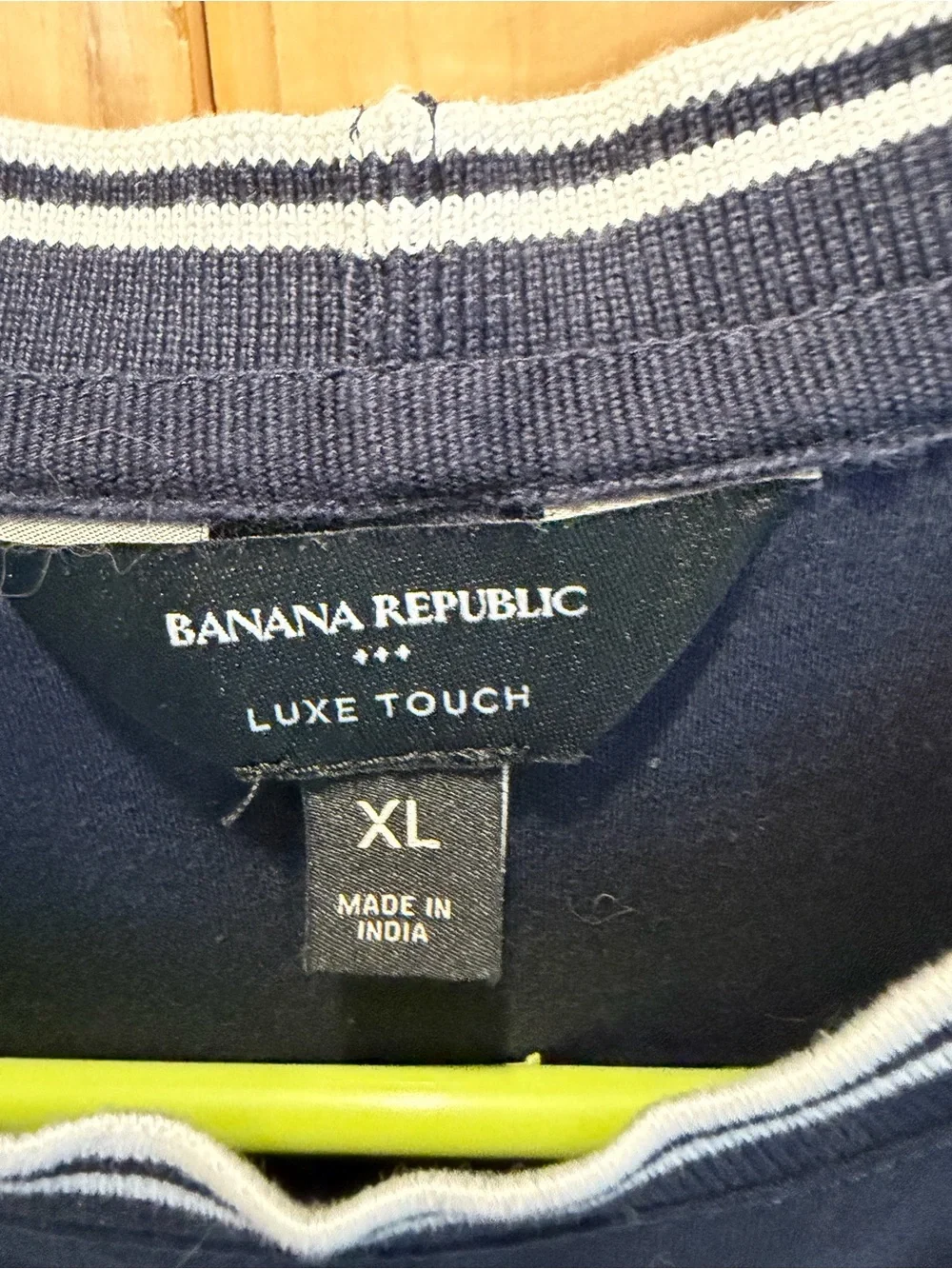 Banana Republic Luxe Touch Navy Tee with White-Trim Ribbed Crew Neck XL